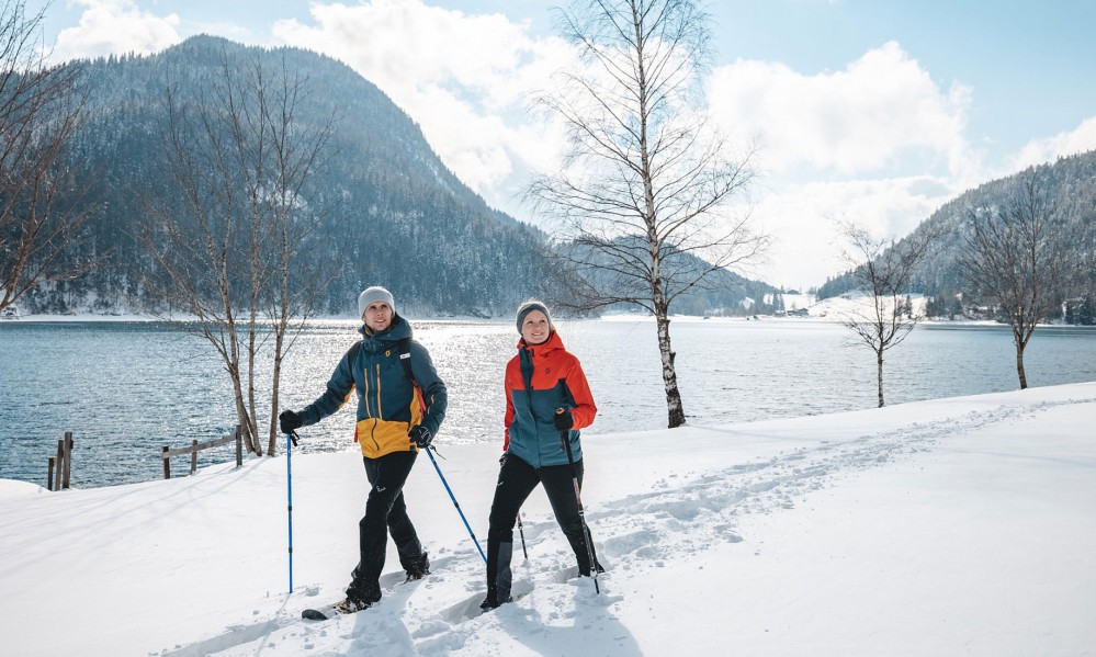 couple snowshoeing